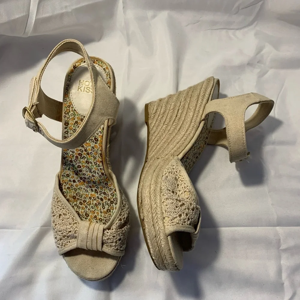 Hot Kiss Crochet Lace & Canvas Espadrilles